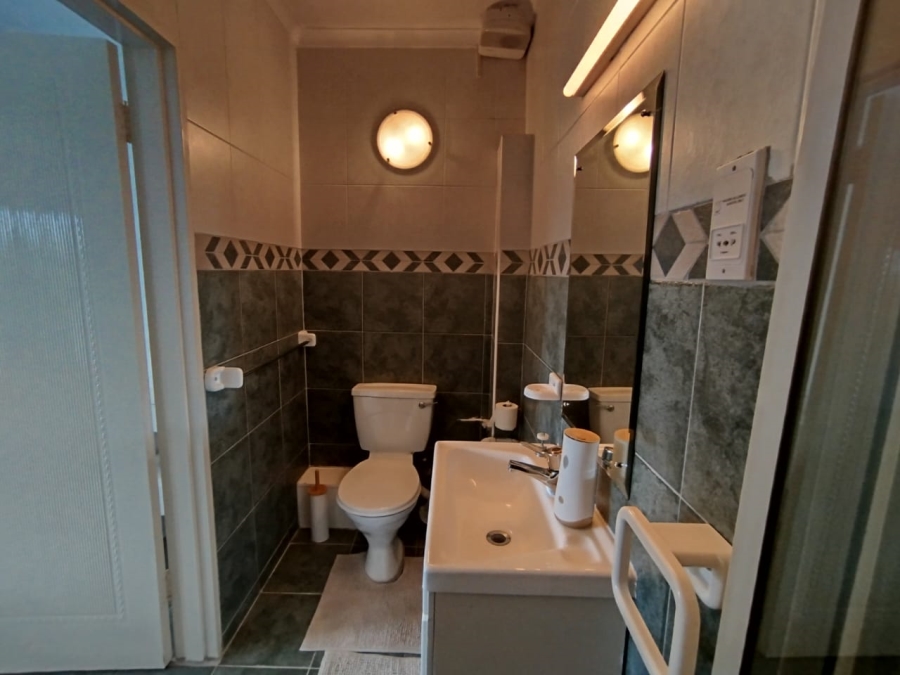 To Let 3 Bedroom Property for Rent in Country Club Western Cape